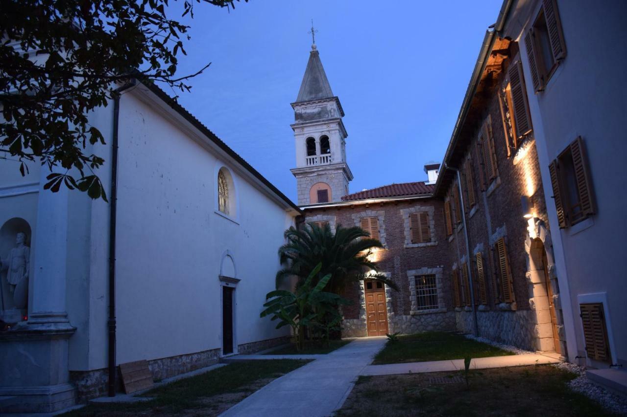 Stella Maris Pastoral Home Strunjan Extérieur photo